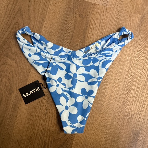 Skatie Other - Skatie Floral Bikini Bottom - NWT XL